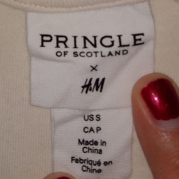 Pringle of Scotland by H&M Crop Top . 🖤👀 - Picture 5 of 5